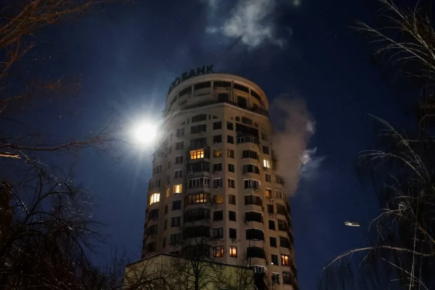 Kyiv Targeted in Major Missile Barrage Amid Renewed Peace Negotiations