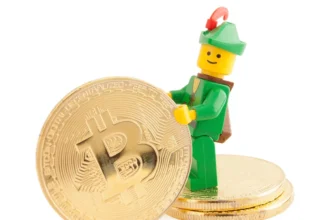 Robinhood Q4 Earnings Face Headwinds Amid Valuation Concerns