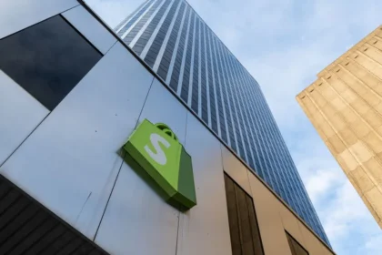 Shopify Shares Surge 11% Premarket on Strong Q4 Revenue Beat