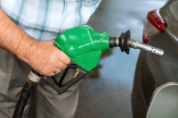 UK Drivers Urged to Fuel Up Before Wednesday Snow Hits South