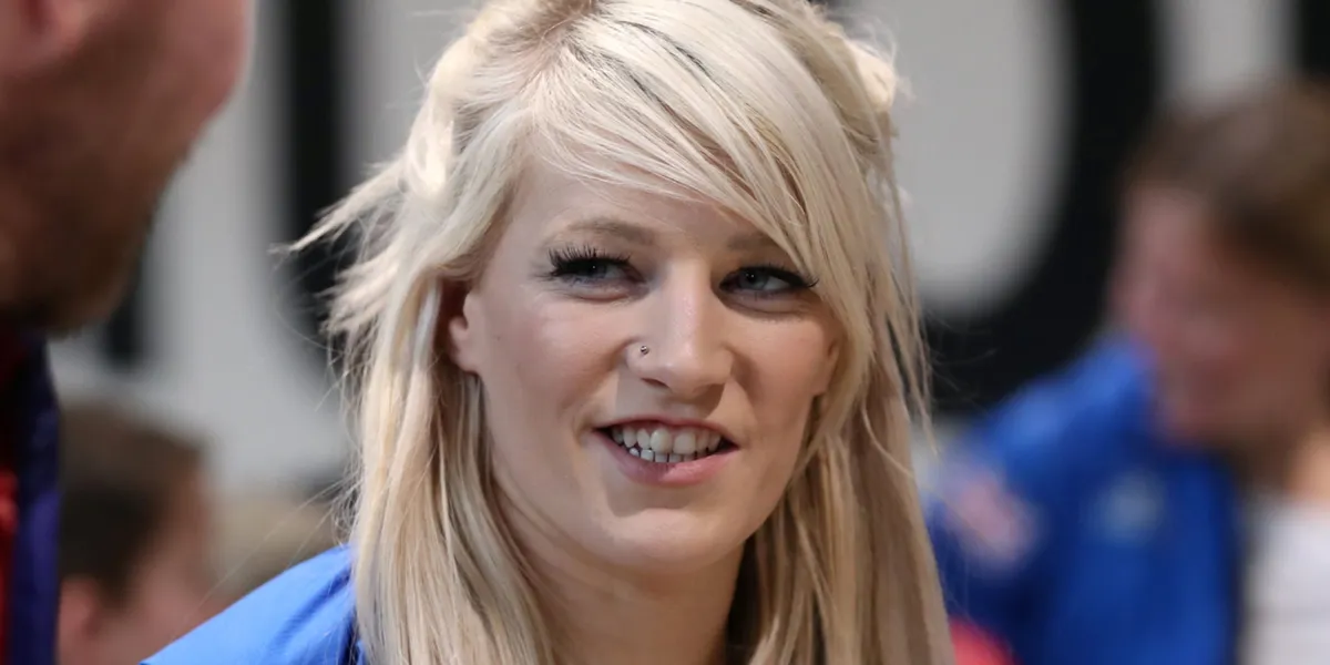Ex-Team GB Skater Elise Christie Joins OnlyFans After Olympic Failures