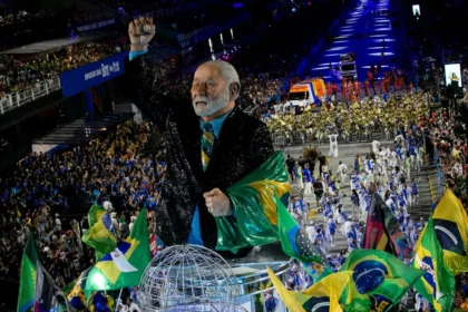 Rio Carnival Float Honoring Lula Sparks Election Backlash