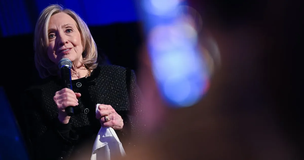 Clinton Accuses Trump of Epstein Files Cover-Up, Demands Public Testimony