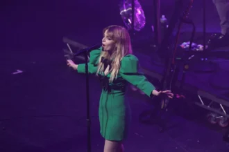 Chvrches Cover ‘Such Great Heights’ and ‘Addicted To Love’ for Tell Me Lies Finale
