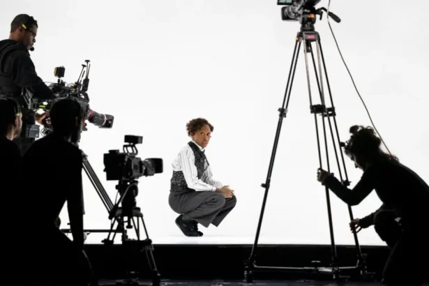 Cynthia Erivo Masters 23 Roles in Daring One-Woman Dracula