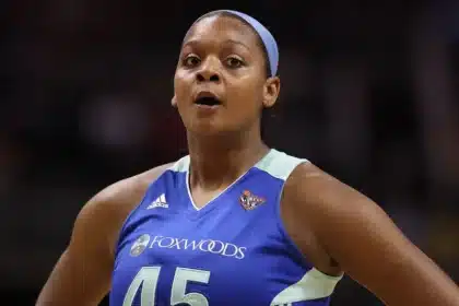 Two-Time WNBA Champion Kara Braxton Dies at Age 43