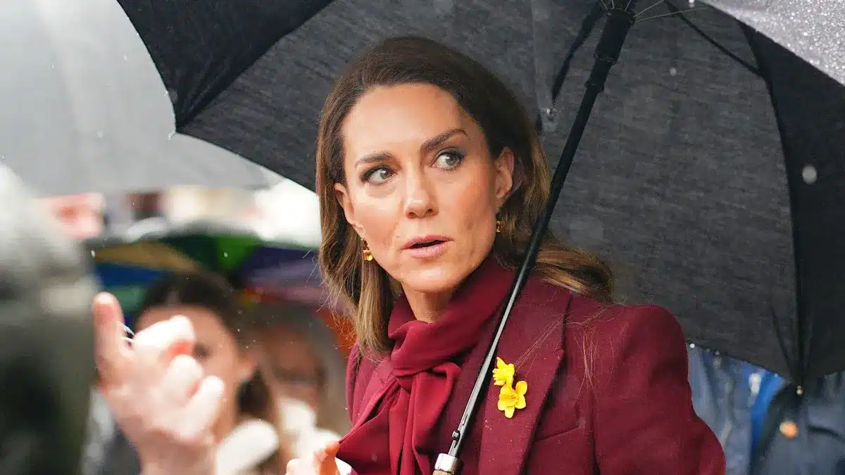 Princess of Wales Politely Declines Autograph, Reveals Royal Rule