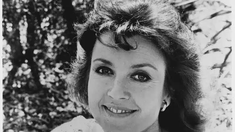 Lorraine Bayly, ‘Australia’s Mum’ from The Sullivans, Dies at 89