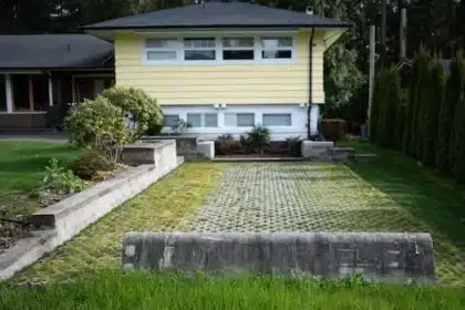 North Vancouver Man Sues to Remove Barrier Blocking 35-Foot RV Parking