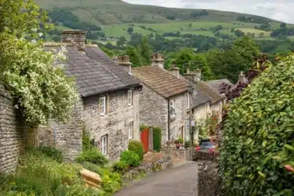 7 Prettiest UK Towns and Villages for Afternoon Escapes