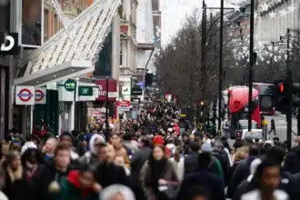 Oxford Street Pedestrian Plaza Adds Anti-Terror Gates to Block Cyclists
