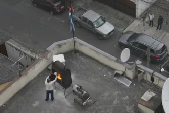 Ecuador Expels Cuban Ambassador and Staff in Diplomatic Clash