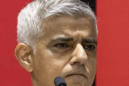 40,000 Demand Sadiq Khan Quit Over London Grooming Gangs