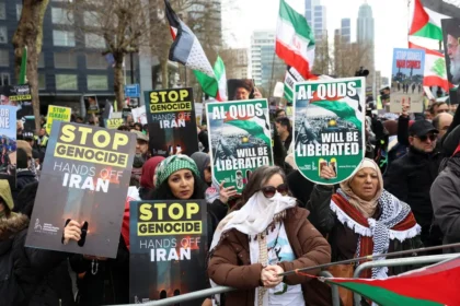 London Al-Quds Day Protests Split by Thames Despite March Ban