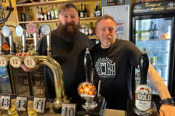 Wolverhampton’s PACK Bar Thrives as Over-40s Haven with Live Music