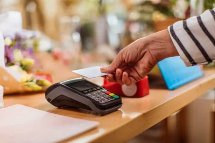 UK Banks Free to Raise Contactless Limits Above £100 Starting Today