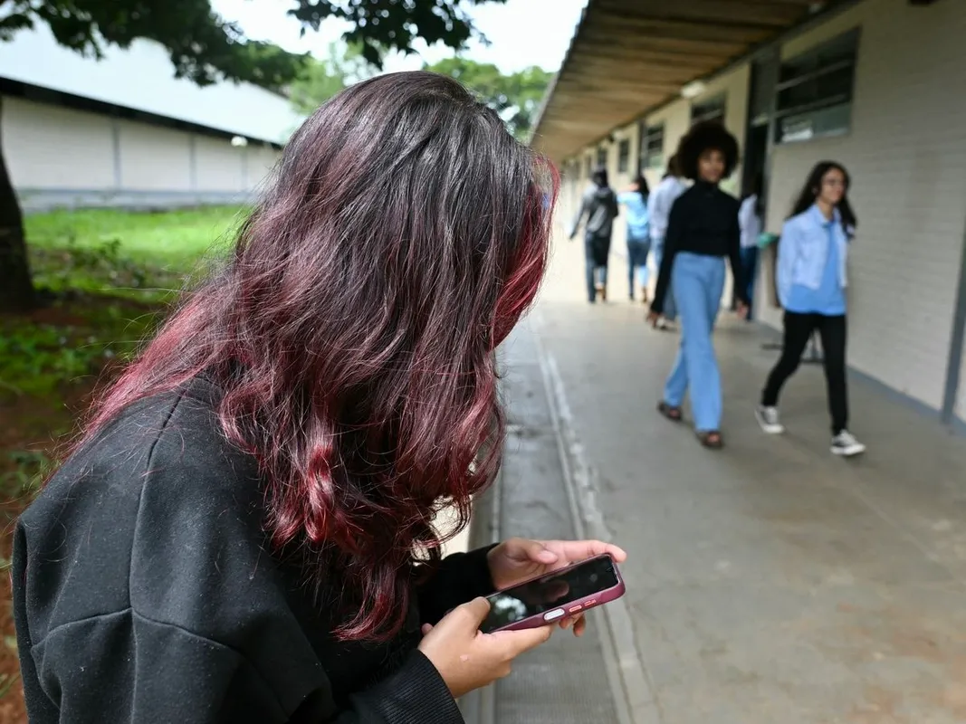 Canada Drops to 25th in 2026 World Happiness Report, Social Media Cited