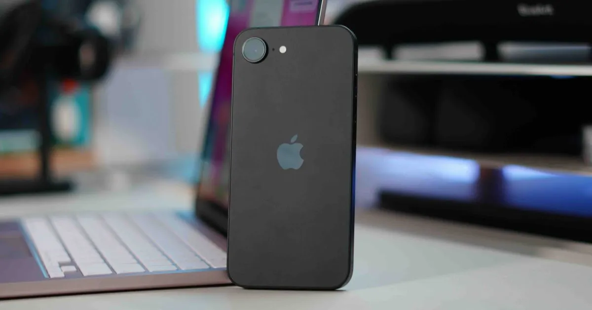 Top Budget iPhone 17e Accessories Under  in 2026