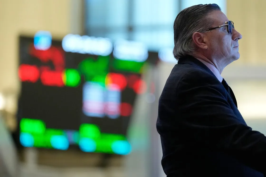 Stocks Surge, Oil Dips on Iran Ceasefire Optimism