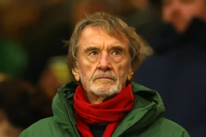 Louis Saha Urges Man Utd to Sign £43m Van de Ven and Rice-Like Midfielder