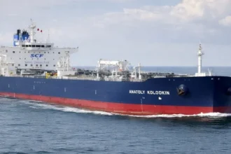 Russian Tanker Nears Cuba with 730K Barrels Amid US Blockade