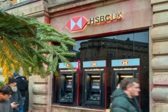 HSBC Boosts Fixed Rate Cash ISA to 4.5% with Up to £500 Bonus