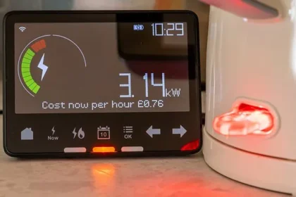 UK Energy Price Cap Forecast Drops to £1,929 for July Amid Tensions