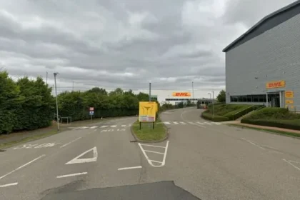 Bomb Squad Rushes to Evacuated DHL Warehouses in Northampton