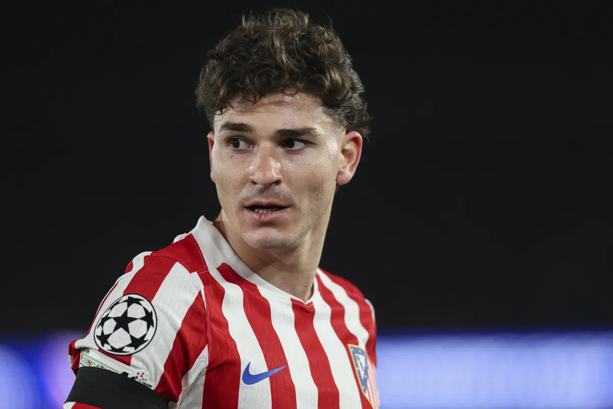 Atletico Madrid Firm on Julian Alvarez Amid Arsenal Transfer Buzz