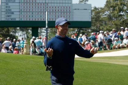 Rory McIlroy Ties for Masters Lead After Stellar Opening 67