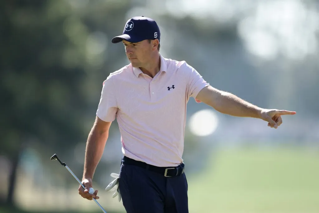 Jordan Spieth Must Try Conventional Grip for Masters Victory