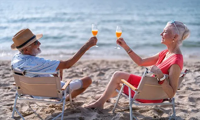 UK Retirees to Australia, Canada Miss £77,585 Pension