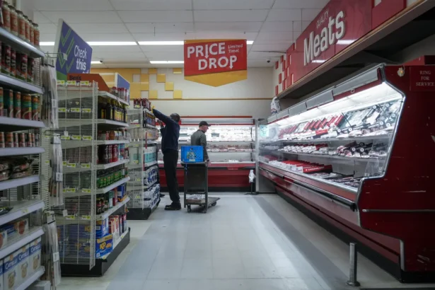 Middle East Conflict Fuels Inflation Surge in Canada’s North