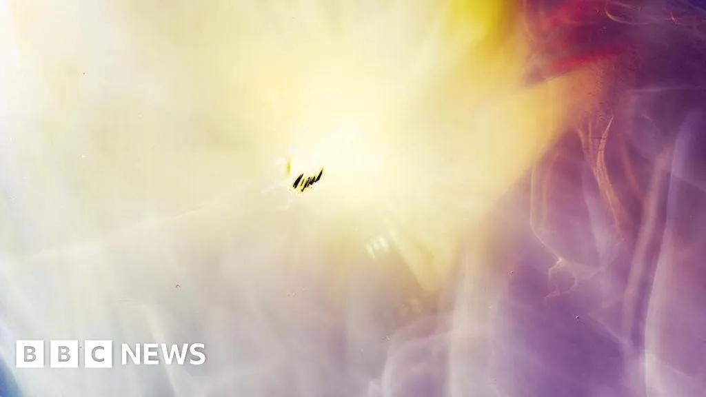 Student Pioneers Cosmic Ray Photography from Stratosphere