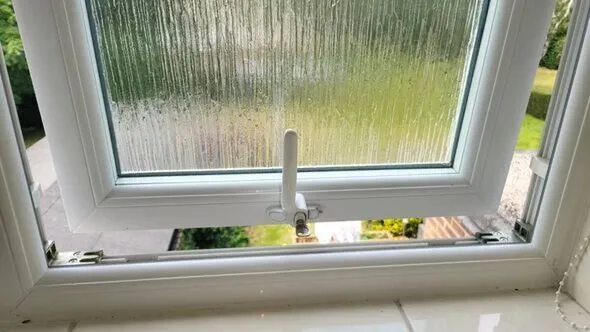 UK Homes Urged to Close Windows Until Sunday in Heatwave