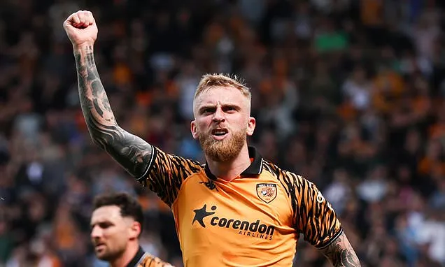 Hull City Clinch Play-Off Spot with McBurnie Brace vs Norwich
