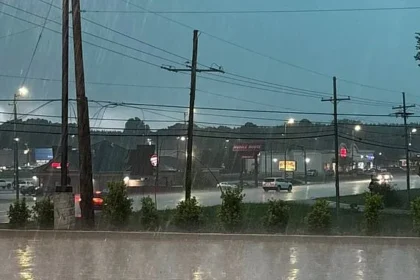 Tornadoes Devastate Mississippi: Roofs Ripped Off, Homes Destroyed