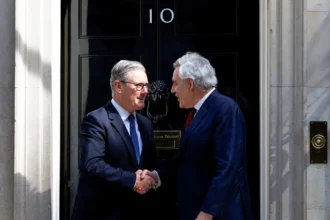Starmer Enlists Brown and Harman to Counter Labour Leadership Threat