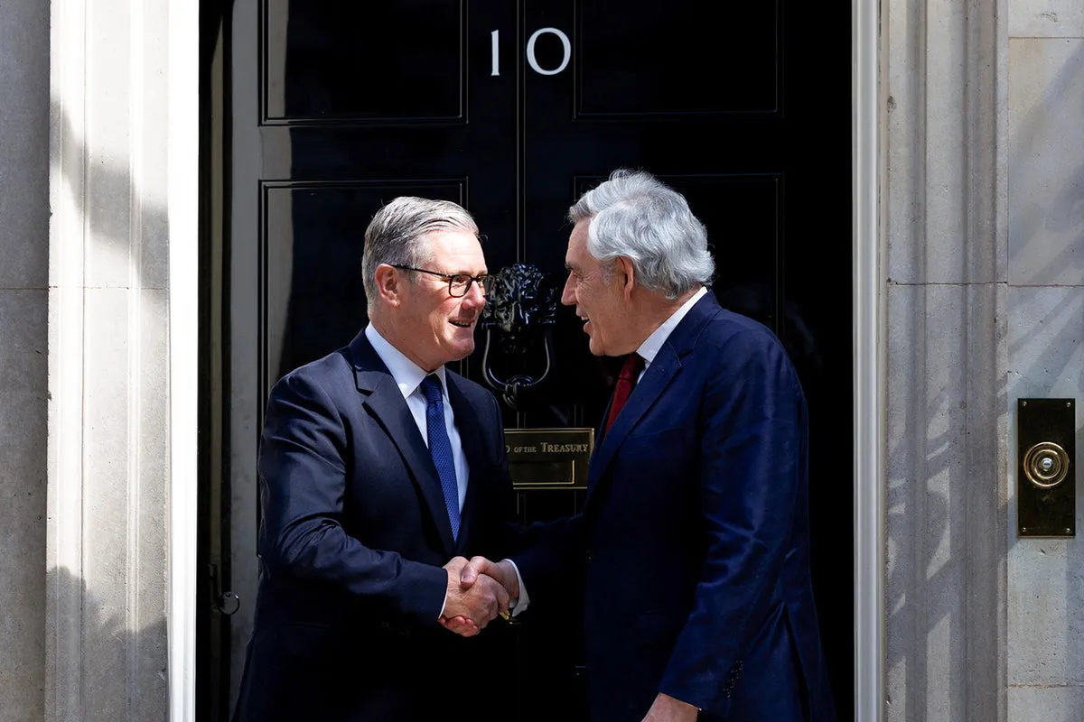 Starmer Enlists Brown and Harman to Counter Labour Leadership Threat