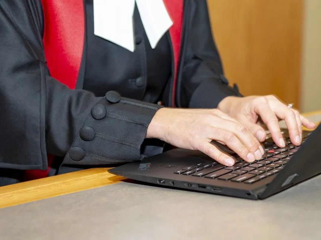 B.C. Fraudster Gets House Arrest for Stealing 5K from Vulnerable Client
