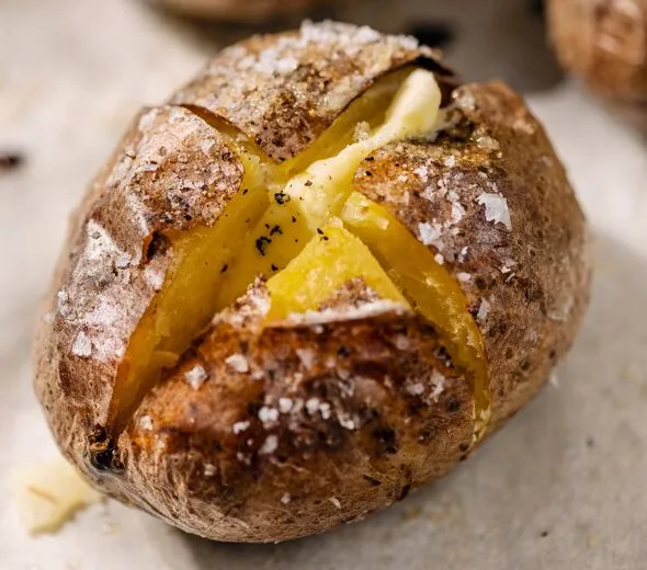 Chef’s Oven Secret for Perfect Crispy Jacket Potatoes