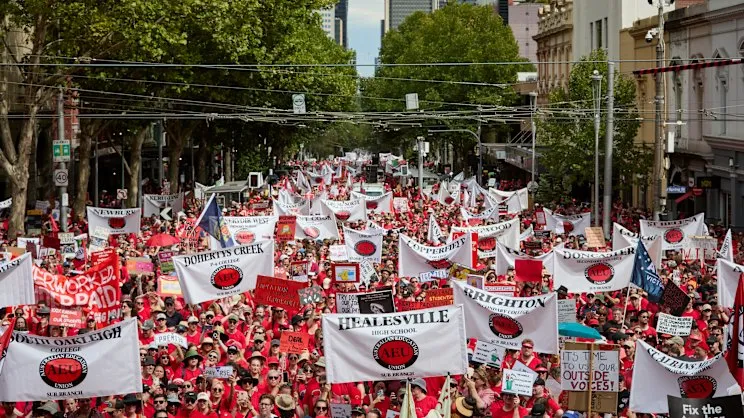 Victorian Teachers Nearing Pay Deal with 32% Raise Offer