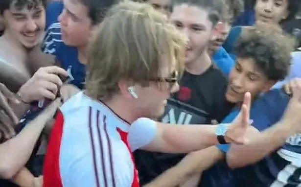 Arsenal Fan Attacked by PSG Supporters in Paris After Final