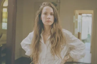 Emma Louise Finds Healing and Hope on New Album