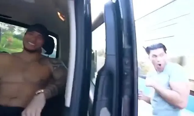 Influencer’s Friend Narrowly Avoids Bus During Live Stream